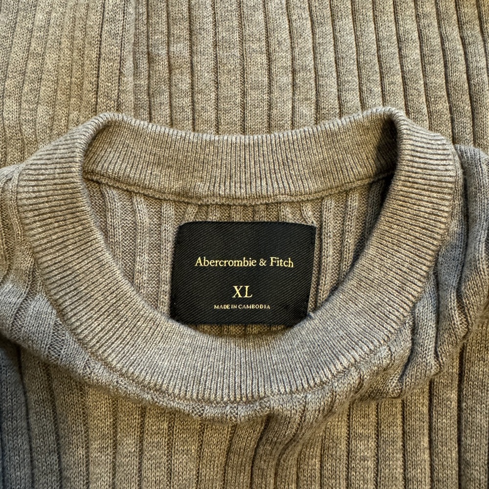 Abercrombie & Fitch Men's Ribbed Crewneck Sweater - Taupe - Picture 3 of 3